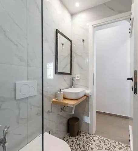 Penelope B Holiday home